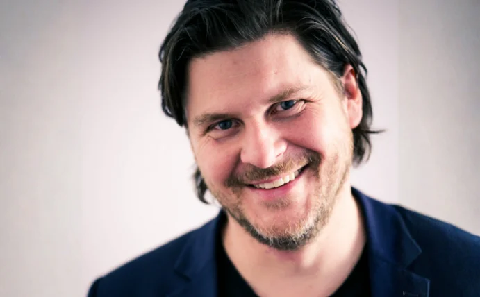 Porträt Oliver Skopec.