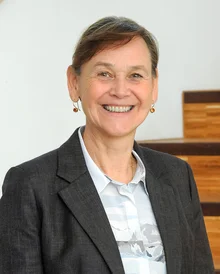 Portrait photo of Prof Dr Petra Thürmann