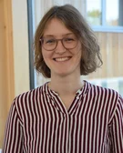 Portrait photo of Silvia Scholz