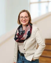 Porträtfoto von Ass.-Prof. Christine Dunger 