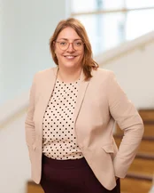 Dr. Carolin Müller Dr. Carolin Müller