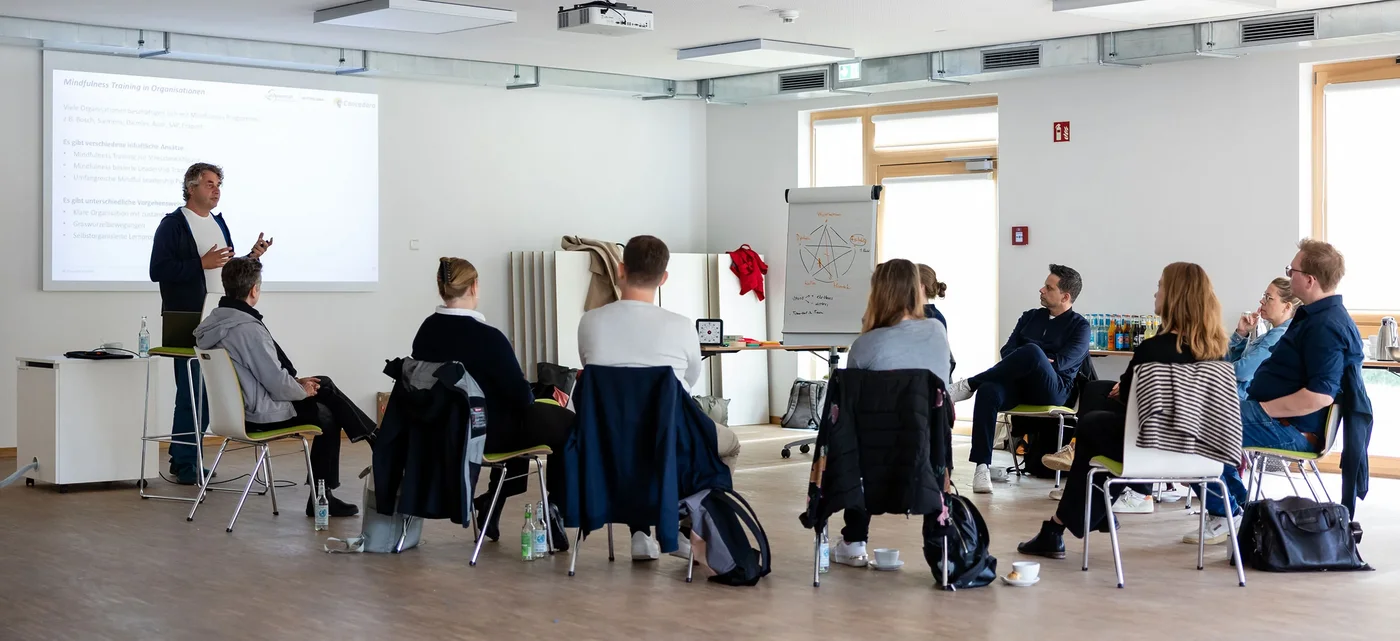 Lehrgangsteilnehmer am Professional Campus