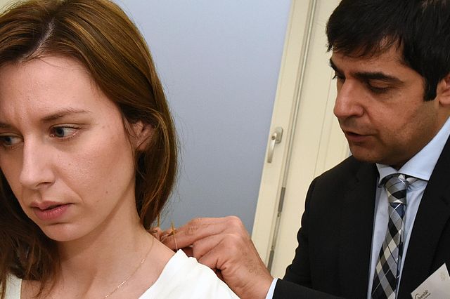 Akupunkturbehandlung mit Dr. Ali Güz