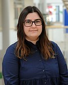 Tugba Aksakal (Foto: UW/H) Porträtfoto von Tugba Aksakal