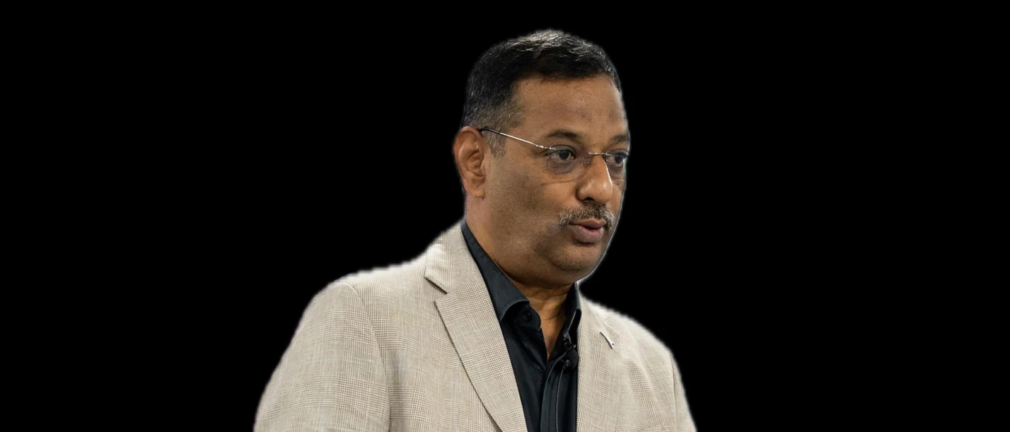 Dr Mohanakrishnan Raman is giving a lecture at the University of Witten/Herdecke on preserving family wealth across generations, focusing in particular on India and Germany. (Photo: Dr Mohanakrishnan Raman) A portrait of Dr Mohanakrishnan Raman.