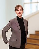 Porträtfoto von Lisa-Marie Dawson