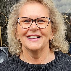 Helga Wüst