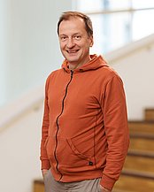 Dr. Igor Jakovcevski (Foto: UW/H) Porträtfoto von Dr. Igor Jakovcevski