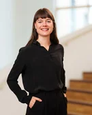 Portrait photo of Dr Anne Möllmann