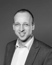 Portrait photo of Univ.-Prof Dr Jens Harbecke