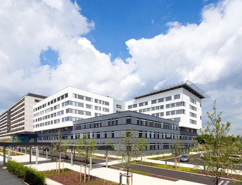 Clinics of the City of Cologne, Mehrheim site (Photo: Holger Knauf) Exterior view of the clinics of the city of Cologne, Mehrheim site