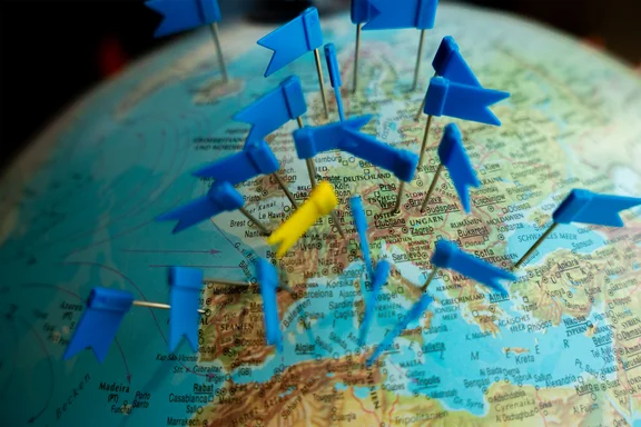 Partner universities in Europe (Photo: UW/H | Krissy Eichhorn) Globe showing the locations of partner universities in Europe