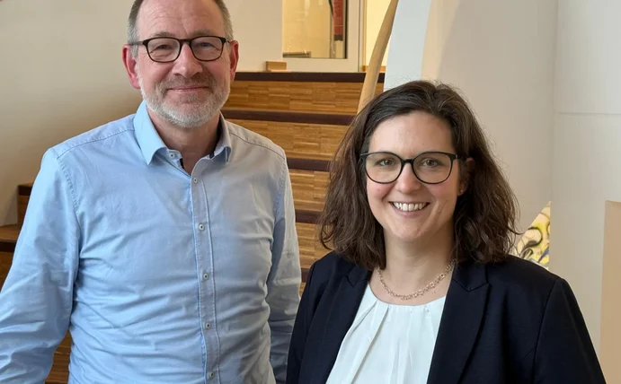 links Achim Mortsiefer und rechts Beate Müller