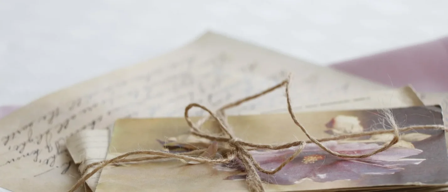 „Du lieber Mensch oder Das Leben ist eine…“ Anton Tschechow und Olga Knipper (Foto:pixaby | Margarita Kochneva) Symbolbild Briefe