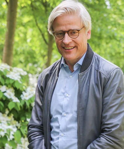 Tankred Stöbe (Foto: Privat) Portraitfoto von Tankred Stöbe