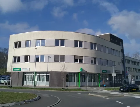 Standort Pferdebachstraße der Universität Witten/Herdecke Foto des Gebäudes an der Pferdebachstraße