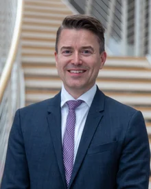 Portrait photo of Oliver Gröne