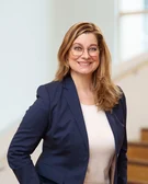 Porträtfoto von Melanie Ahmetovic