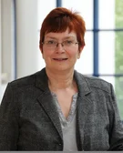 Portrait photo of Heike Freudewald