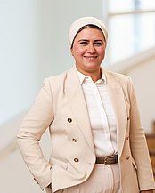  Portrait photo of Dr Dhouha Mejri