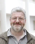 Porträtbild von apl.-Prof. Dr. med. dent. Walter Kamann