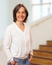 Portrait photo of Karolin Scheffer