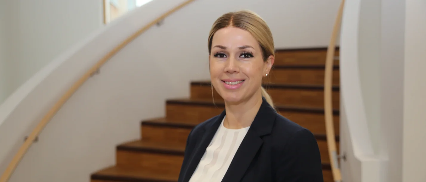 Porträtbild Prof. Dr. Denefa Bostandzic