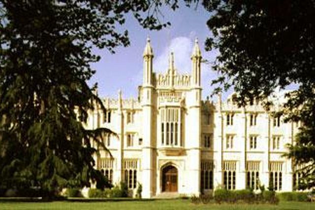 International American University Richmond in London. Foto: HTUK, Wikipedia