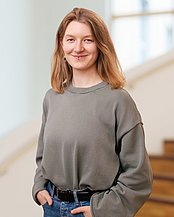 Nele Kost (photo: UW/H) Portrait photo of Nele Kost