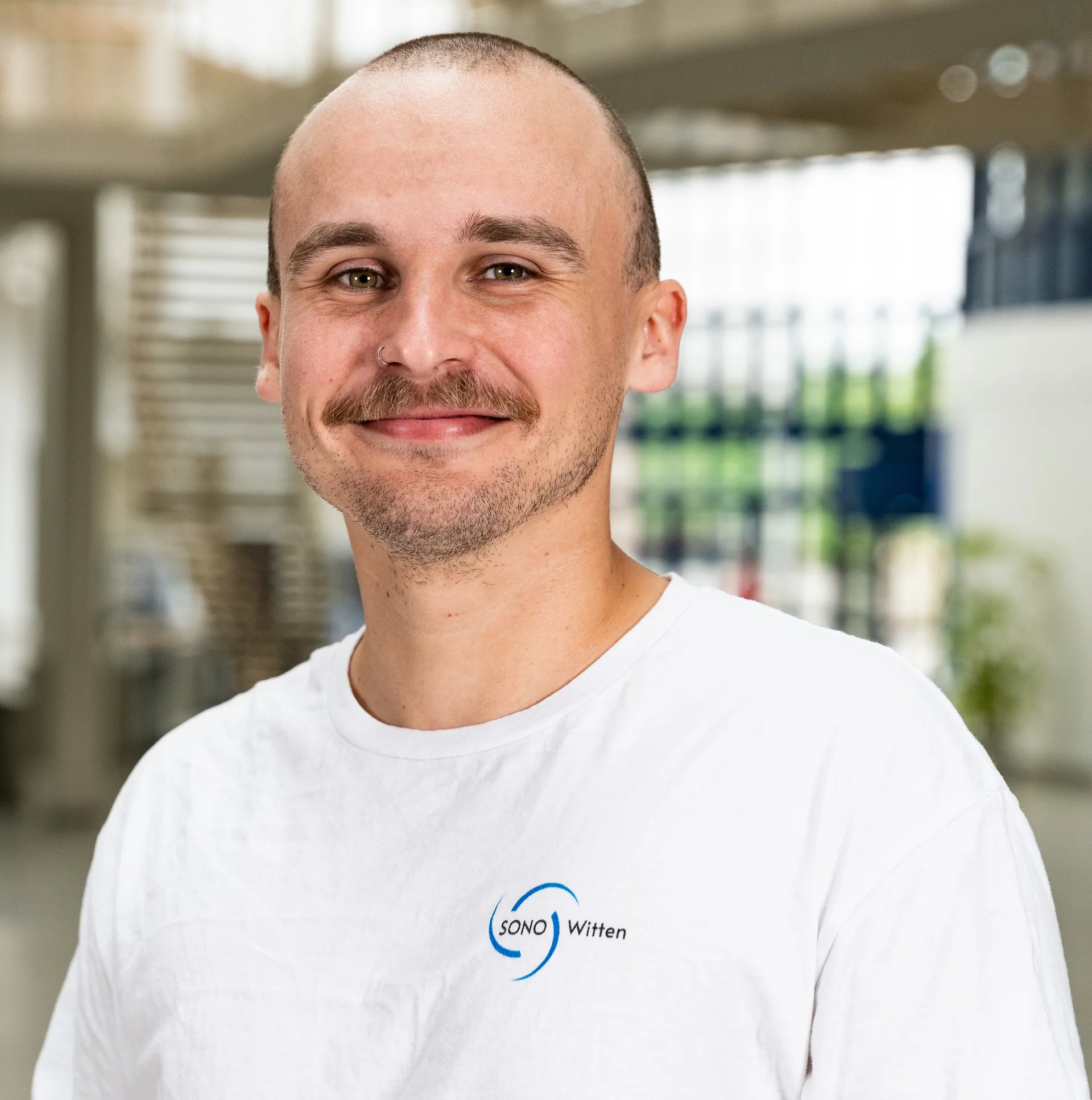 Porträtfoto von Severin Pfeil