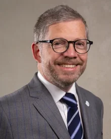 Prof. Dr. med. dent. Anton Friedmann (Foto: Privat) Porträtfoto von Prof. Dr. med. dent. Anton Friedmann