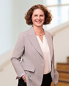 Porträtfoto von Dr. phil. Christiane Wirth-Forsberg