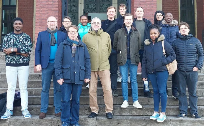 Gruppenfoto der Seminarteilnehmenden