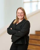 Porträtfoto von Lara Stanke