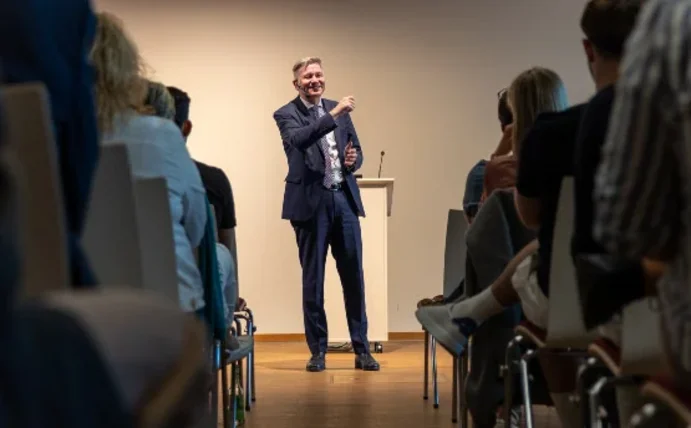 RMI-Debatte "Trotz Trump" mit J.Braml am 12.Mai 2025, by Mengen-Media