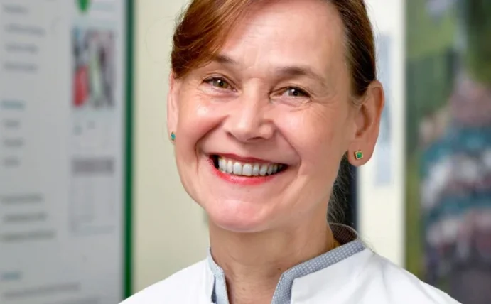Porträt von Prof. Dr. Petra Thürmann