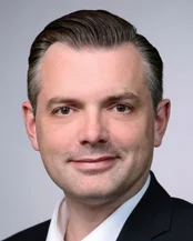 Porträtfoto von Univ.-Prof. Dr. med. Ulf Kallweit