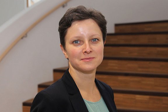 Portraitfoto von Larisa Rathjens