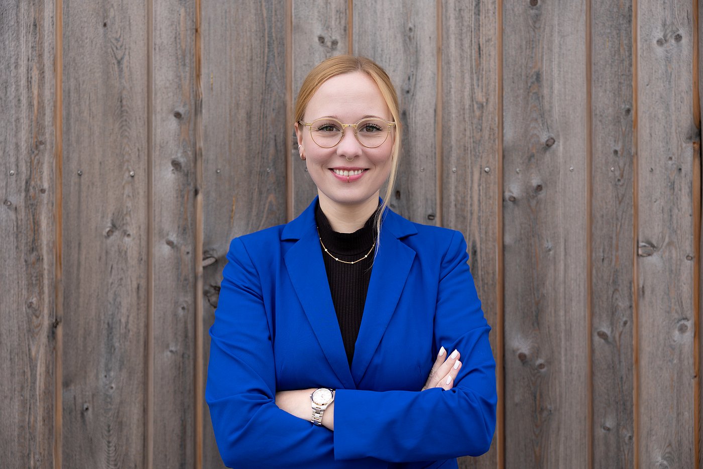 Laura Fischer (Foto: UW/H | Michael Schwettmann) Porträtfoto von Laura Fischer