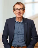 Portrait photo of Prof Dr med. Stefan Zimmer
