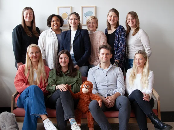 Teamfoto der Psychotherapeutischen Ambulanz für Kinder, Jugendliche und ihre Familien (Foto: UW/H | Kathrin Gloe) Teamfoto