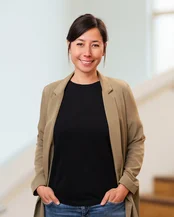 Porträtfoto von Franziska Suhartono