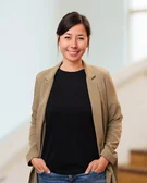 Porträtfoto von Franziska Suhartono