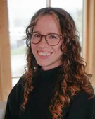 Porträtfoto von Alexandra Schmidt