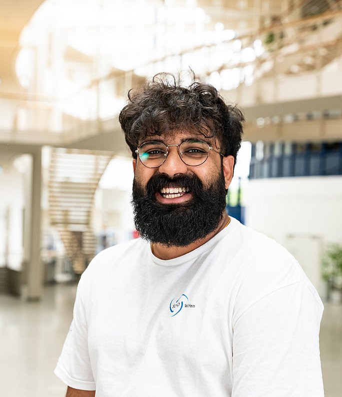 Abhav Bellary (Foto: UW/H) Porträtfoto von Abhav Bellary