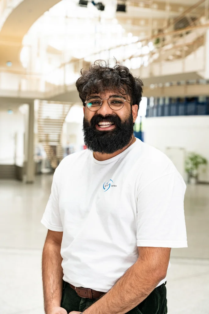 Porträtfoto von Abhav Bellary