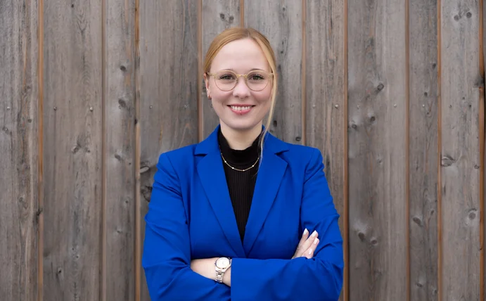 Porträtfoto von Laura Fischer