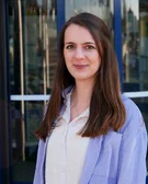 Porträtfoto von Dr. Judith Tillmann