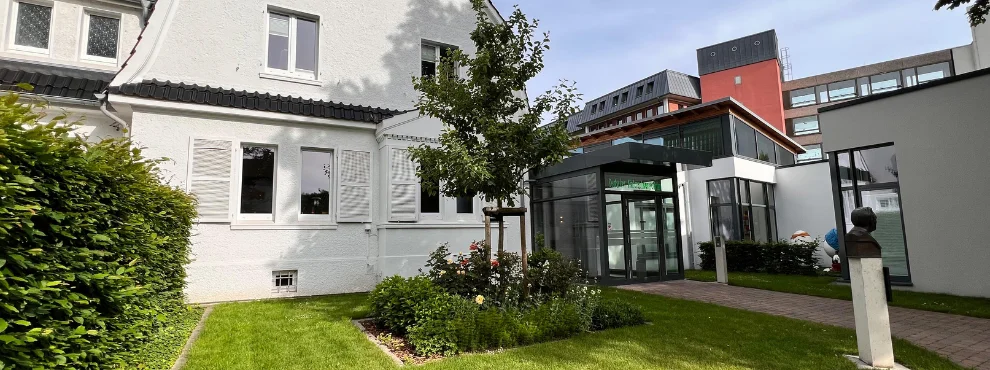 Gebäudefoto Deutsches Kinderschmerzzentrum