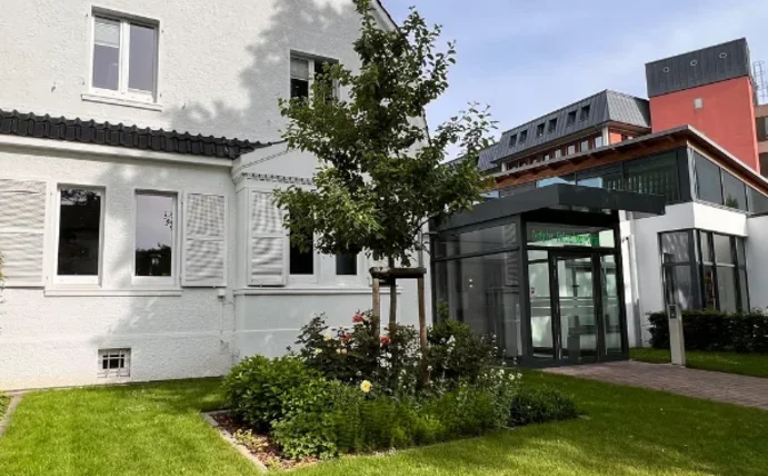 Gebäudefoto Deutsches Kinderschmerzzentrum